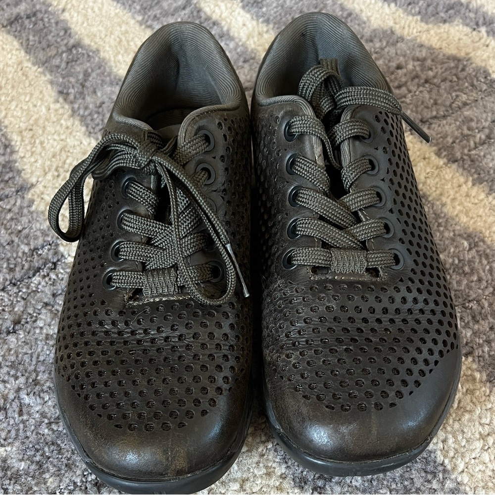 Women’s NOBULL Olive Perforated Athletic Shoes size 6.5